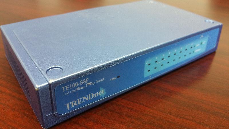 Trendnet Router Switch TE100-S8P