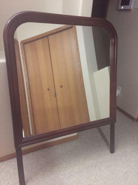 Wanted: Wooden mirror