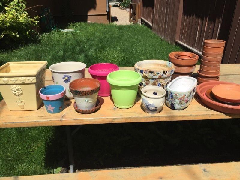 Gardening pots