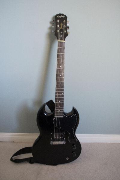 Epiphone Junior model SG with Amp and CASE!