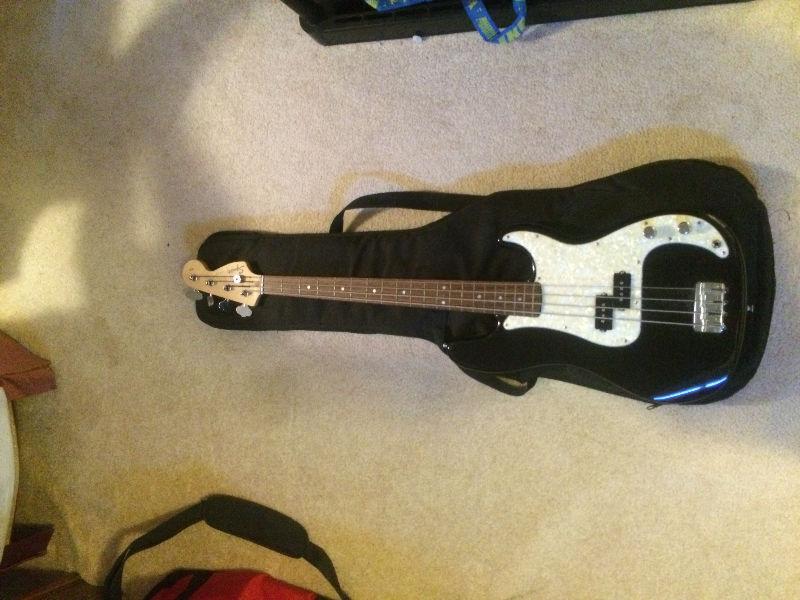 Fender Squire P-Bass, Black with Ivory White Pearl Pickguard