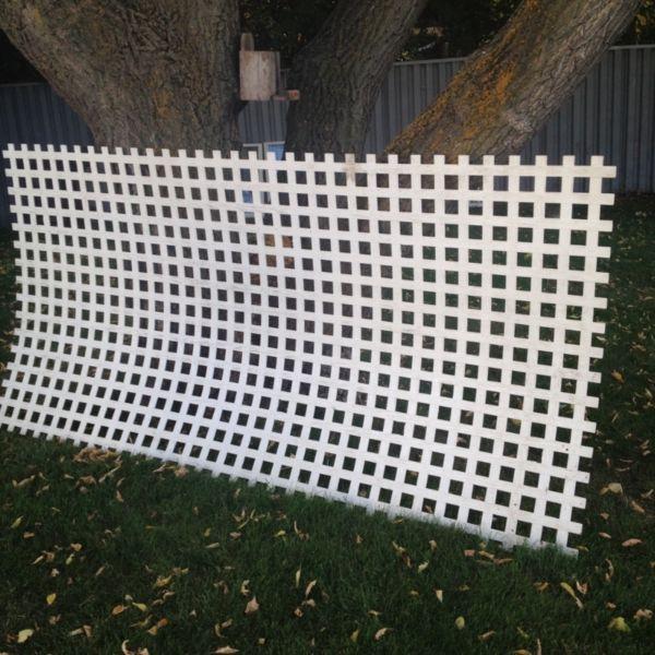 4' x 8' Vinyl Lattice