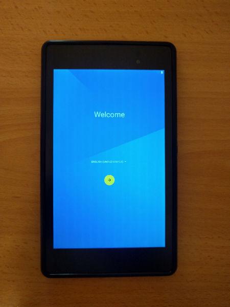 Nexus 7 (2013) with Case and Screen Protector