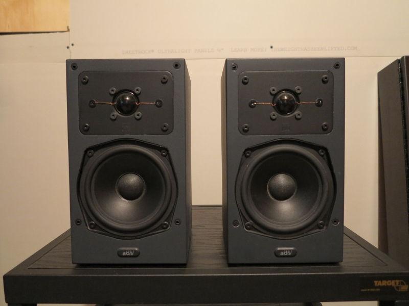 a/d/s/ S500 bookshelf speakers with grills - Made in USA