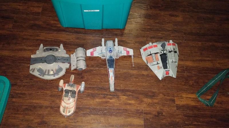 a lot of star wars toys and action figures