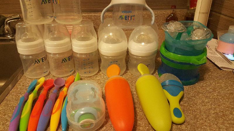 Avent bottles and feeding accesories