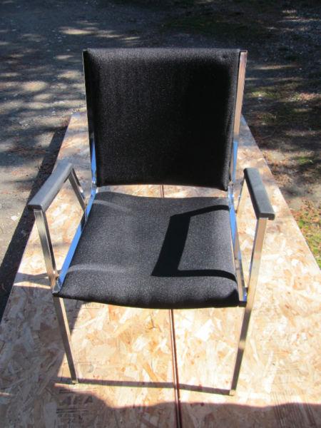 4 Stacking Chairs w/Arms-Heavy Duty Industrial Style-Steel Frame