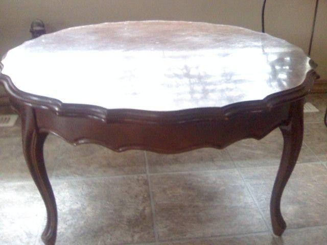 ANTIQUE ROUND COFFEE TABLE/END TABLES and CHEST OF DRAWERS