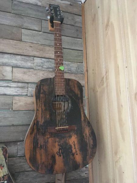 Acoustic guitar with pickup