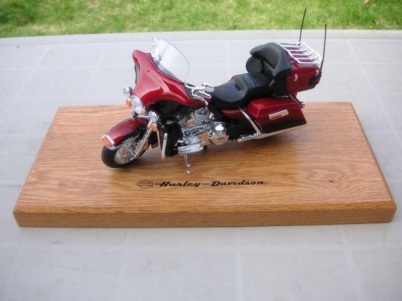 HARLEY DIECAST COLLECTIBLES