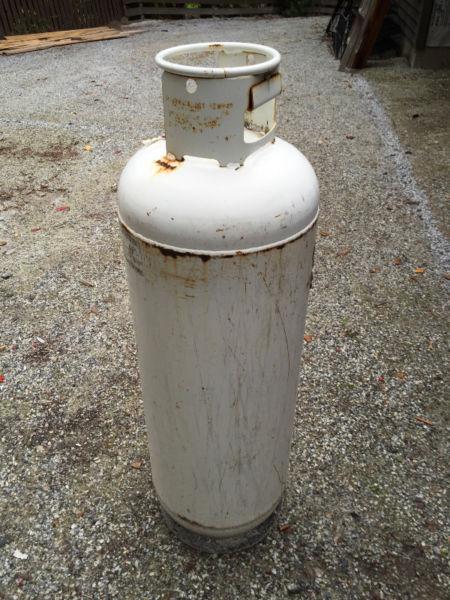 100 lb. propane tank