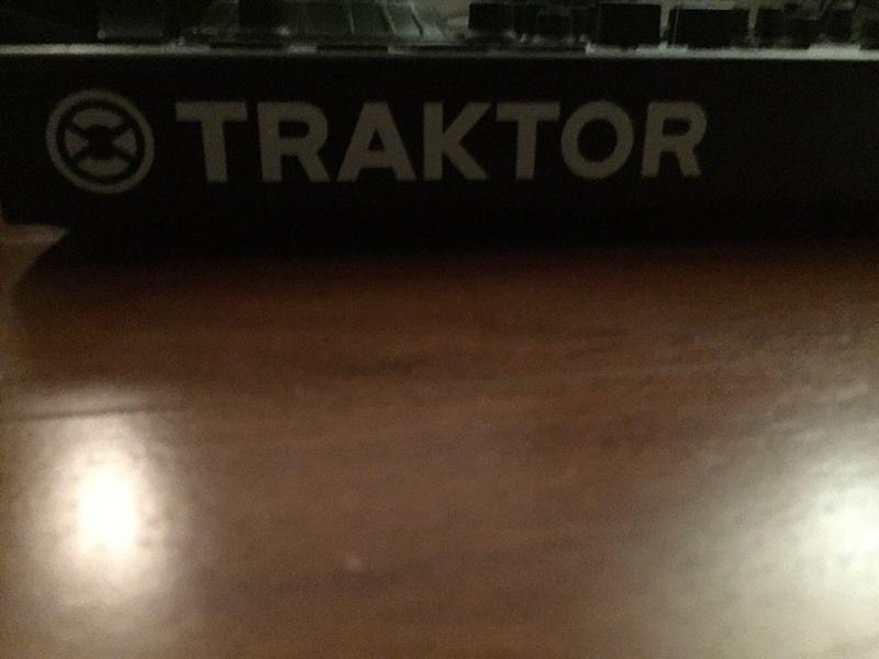 Traktor S4 MK1