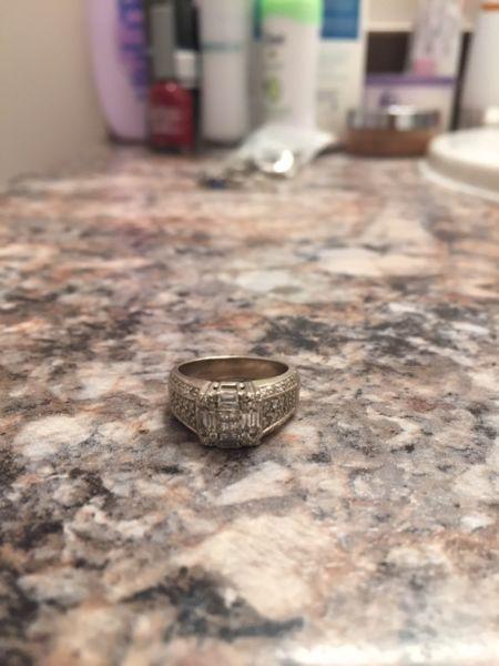 Gorgeous rare engagement/ wedding ring