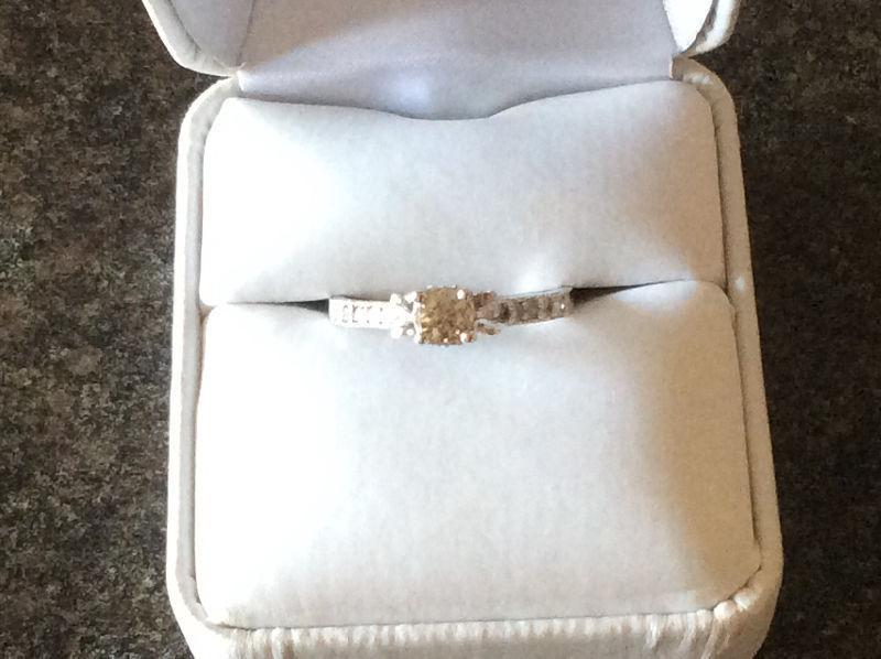 Diamond 14K white gold ring size 7