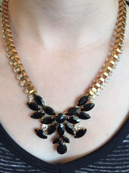 Gorgeous Black/Crystal Necklace