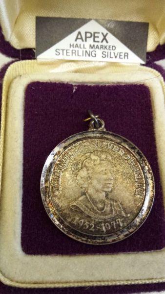 Queen Elizabeth's Silver Jubilee Silver Coin