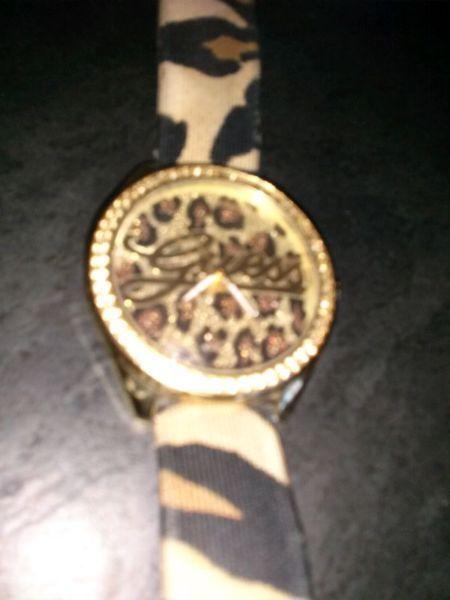 GUESS Ladies Watch