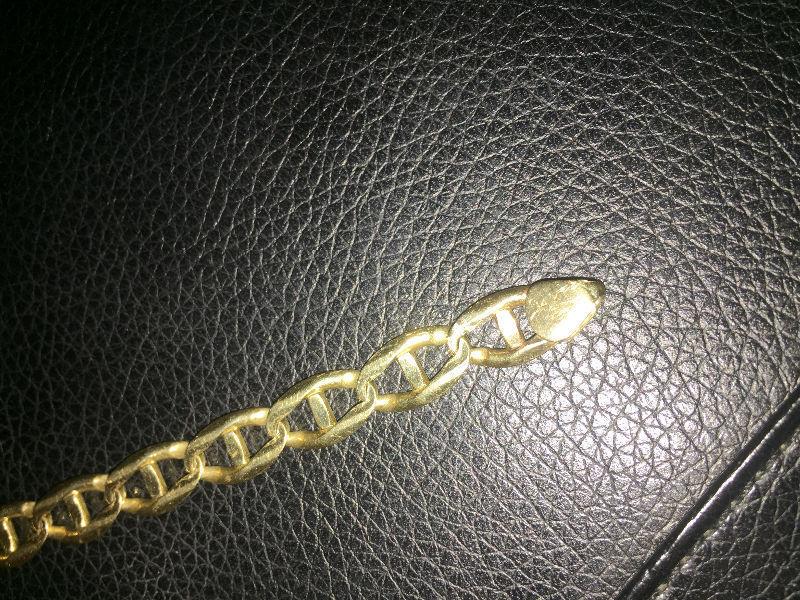 14 kt gold bracelet