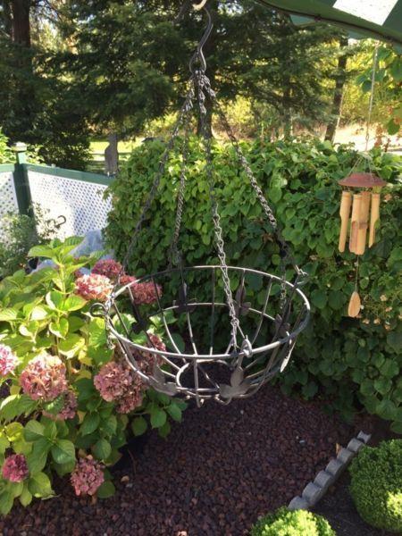 Hanging basket planters