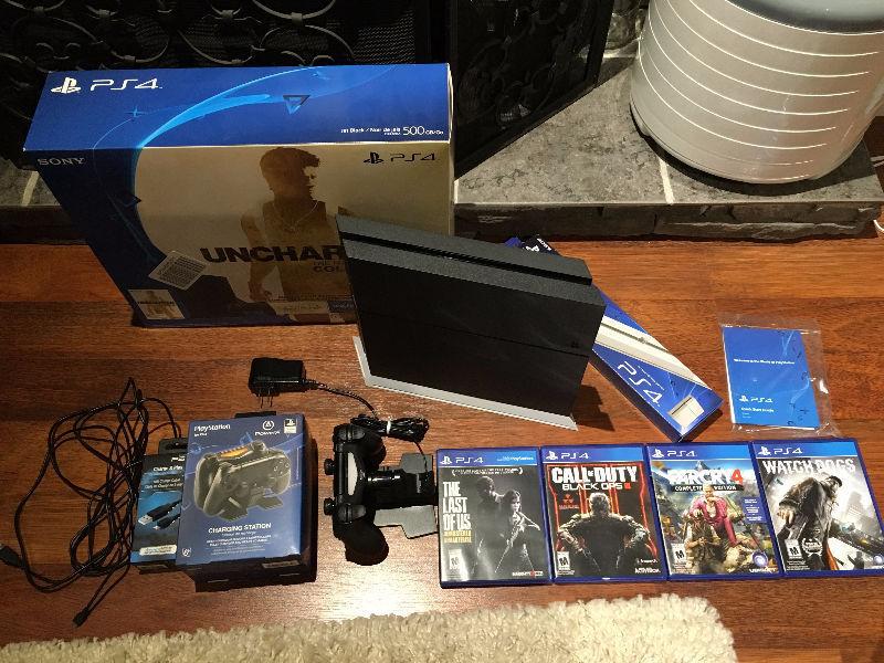 Ultimate PS4 bundle, Black Ops 3, The last of us, Far Cry 4