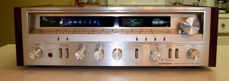 Vintage Pioneer SX-3500 stereo receiver