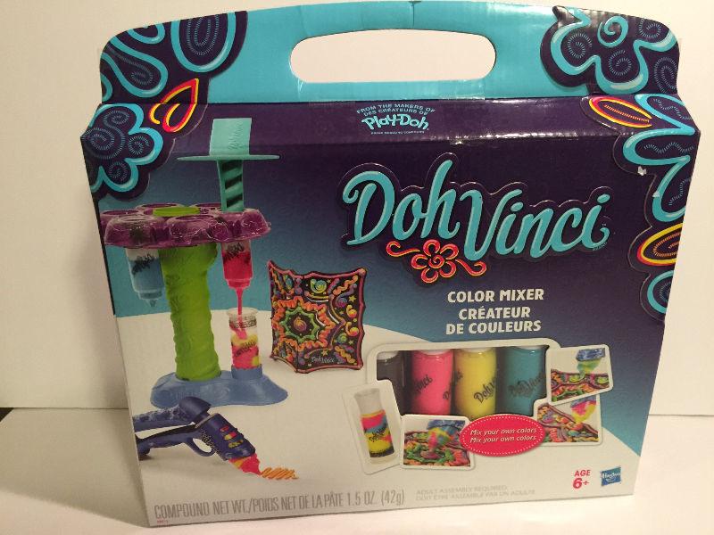 New in package Doh Vinci craft / dough kit $15