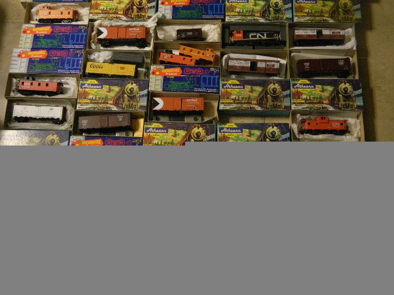 VINTAGE BOXED MODEL TRAINS -MINT COLLECITION