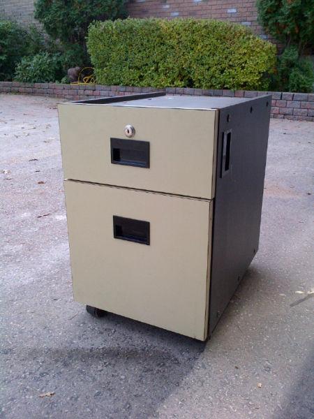 Laminate 2 drawer filing cabinet on wheels (34 avail)