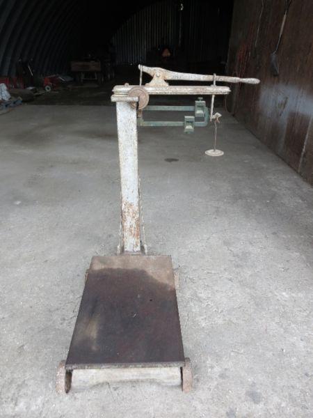 FOR SALE ANTIQUE WEIGHING SCALE