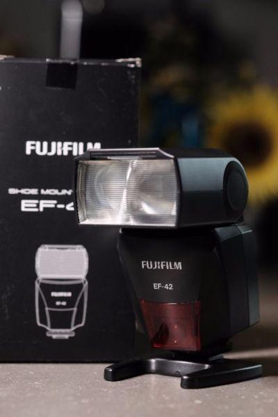 Fujifilm EF-42 Flash