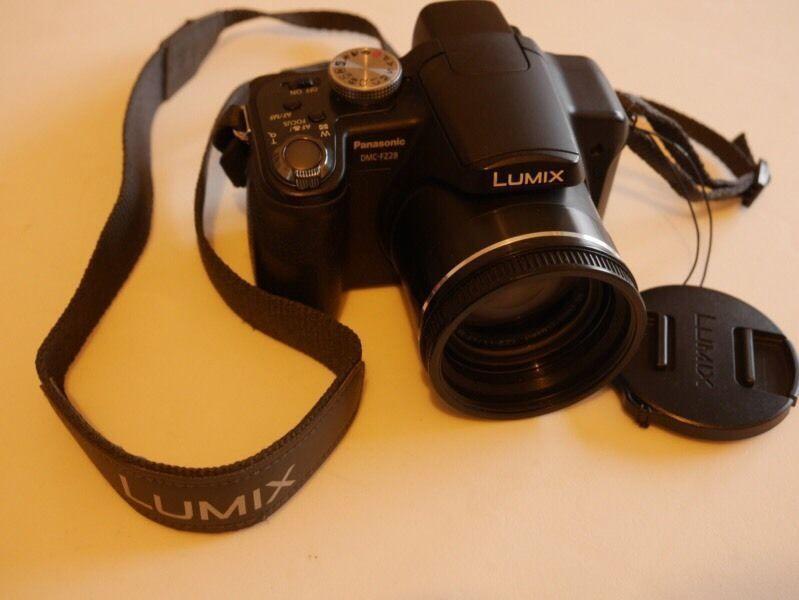 Panasonic Lumix DMC-FZ28 Digital Camera