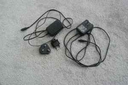 Motorola mini-USB charger travel kit for V3 Razr, VE465, etc