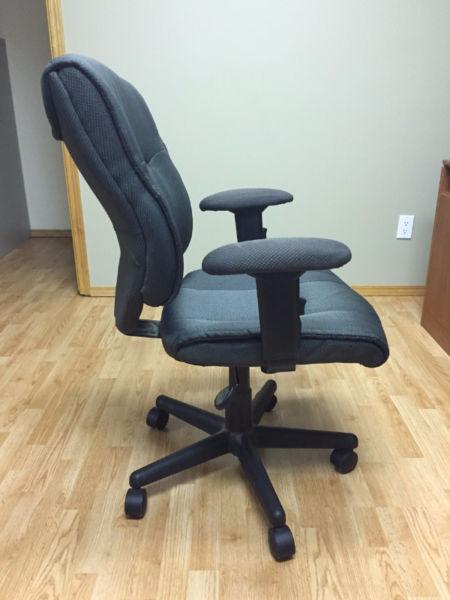 Adjustable Oversized Office Chair