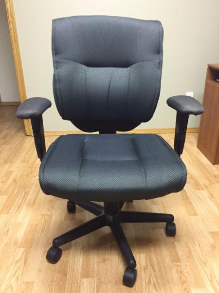 Adjustable Oversized Office Chair