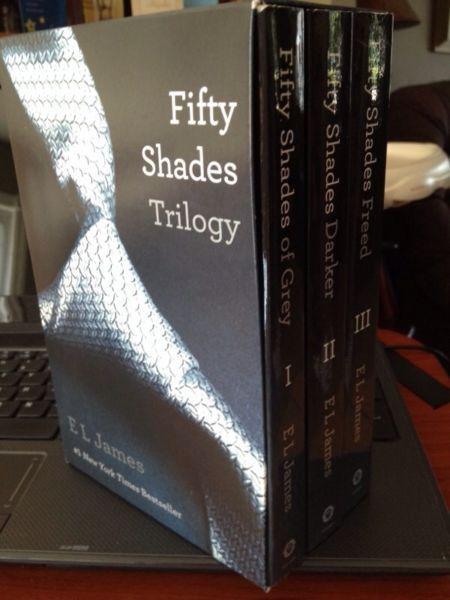 Fifty shades of grey trilogy 30$