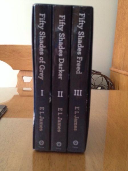 Fifty shades of grey trilogy 30$