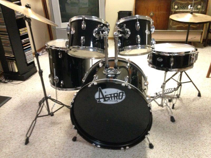 Complete ASTRO Drum Set with Cymbals