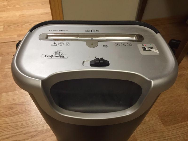 Fellowes Paper Shredder