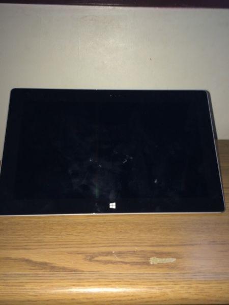 Microsoft surface rt - 32 gigs