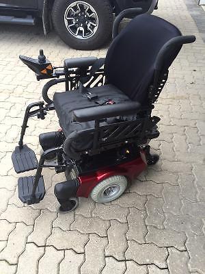 Shoprider Navigator 424M Mid-Wheel Power Wheelchair with tilt