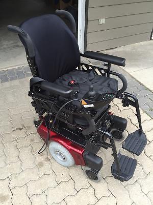 Shoprider Navigator 424M Mid-Wheel Power Wheelchair with tilt