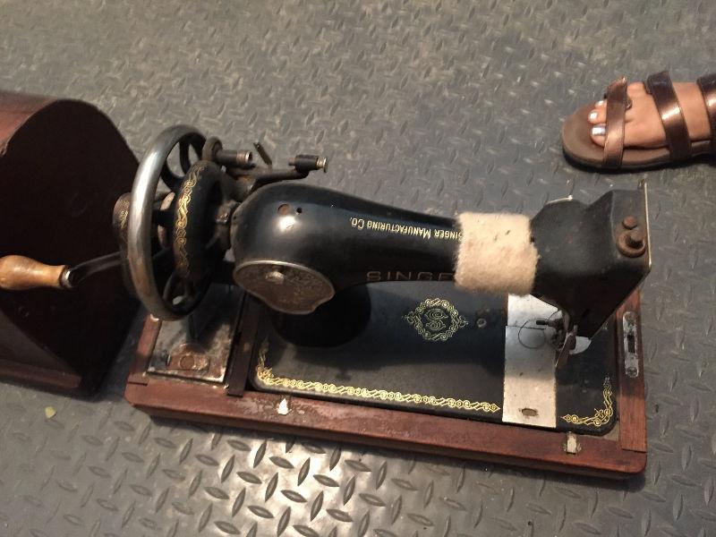 Antique Portable Singer Sewing Machine with Wood Case