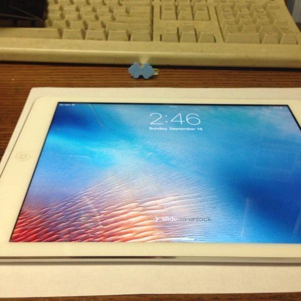 Mint iPad Air 64GB