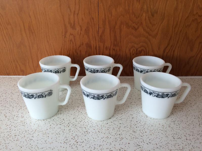 vintage pyrex old town blue onion mugs