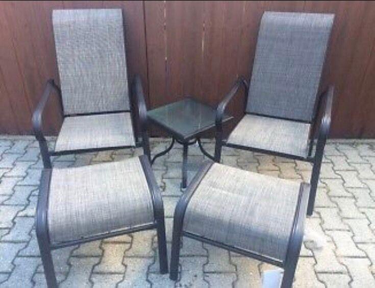 Patio set with reclining chairs