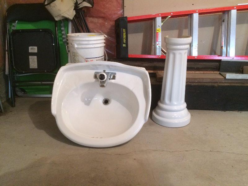 Pedestal Sink with Faucet