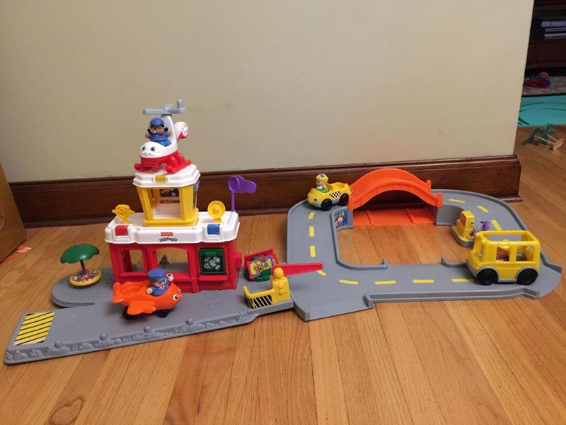 Fisher Price Little People Discovery Airport