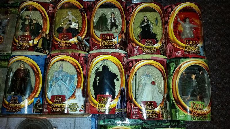 Massive Lot of Lord of the Rings Action Figures