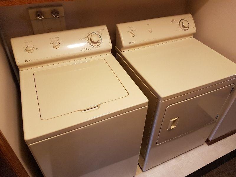 Used Maytag Dependable Care Quiet Pack Washer & Gas Dryer