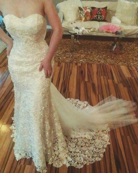 Luxury Lace Wedding Dress with Unique Detachable Train